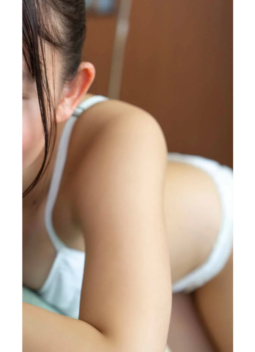 【デジタル限定】志田音々写真集「女子大生の最も輝かしい瞬間」 試し読み 4
