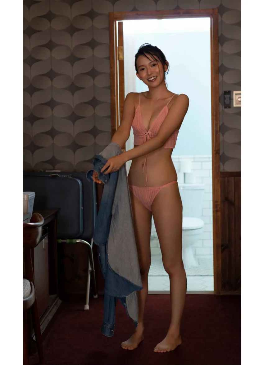 【デジタル限定】志田音々写真集「女子大生の最も輝かしい瞬間」 試し読み 6