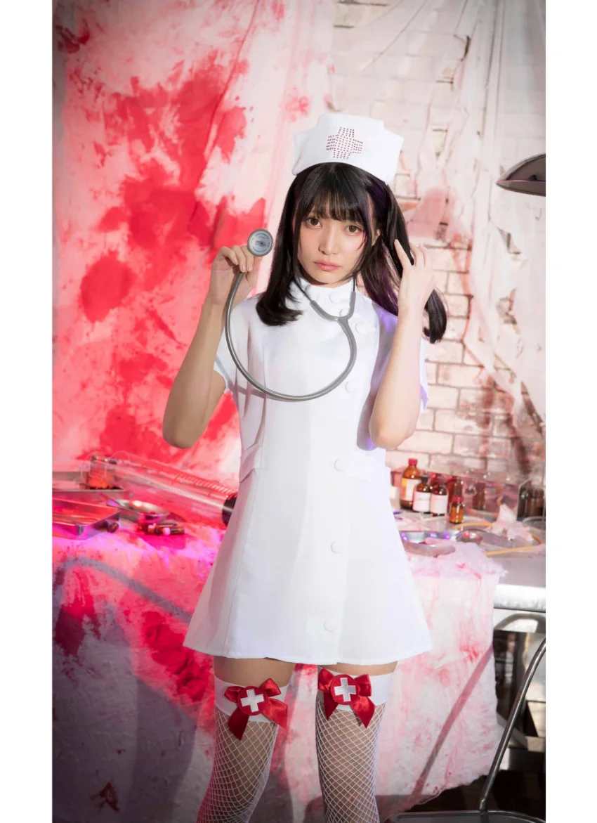 【デジタル限定】似鳥沙也加写真集「CRIMSON NIGHT」 試し読み 3