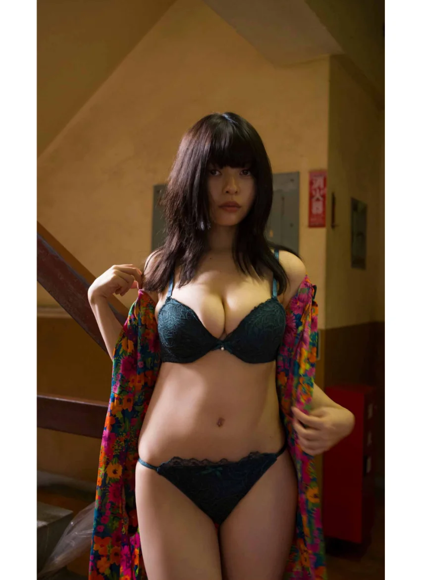 【デジタル限定】あにお天湯写真集「東京漂流ガール」 試し読み 3