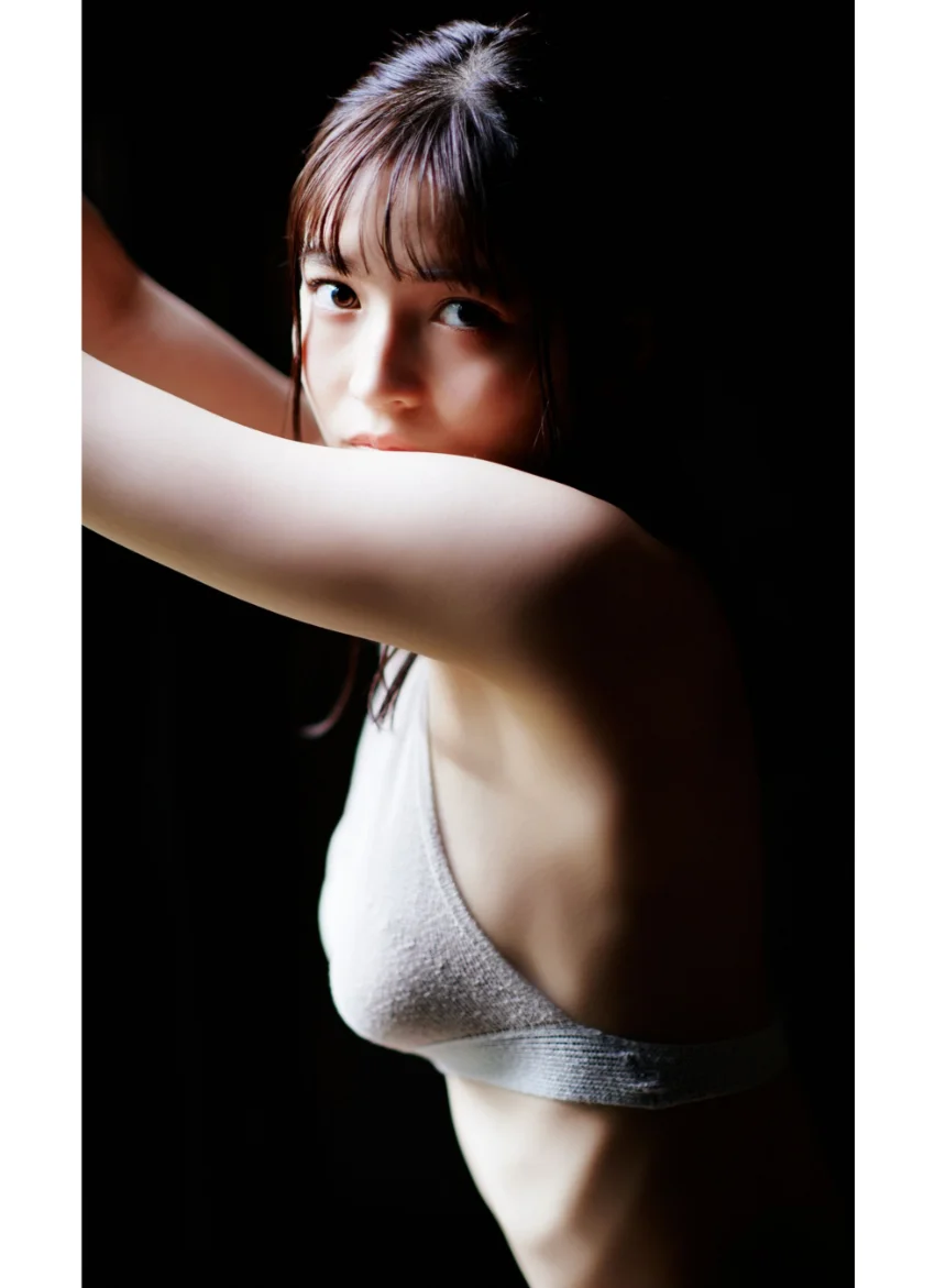 【デジタル限定】黒嵜菜々子写真集「聖なる気配」 試し読み 6