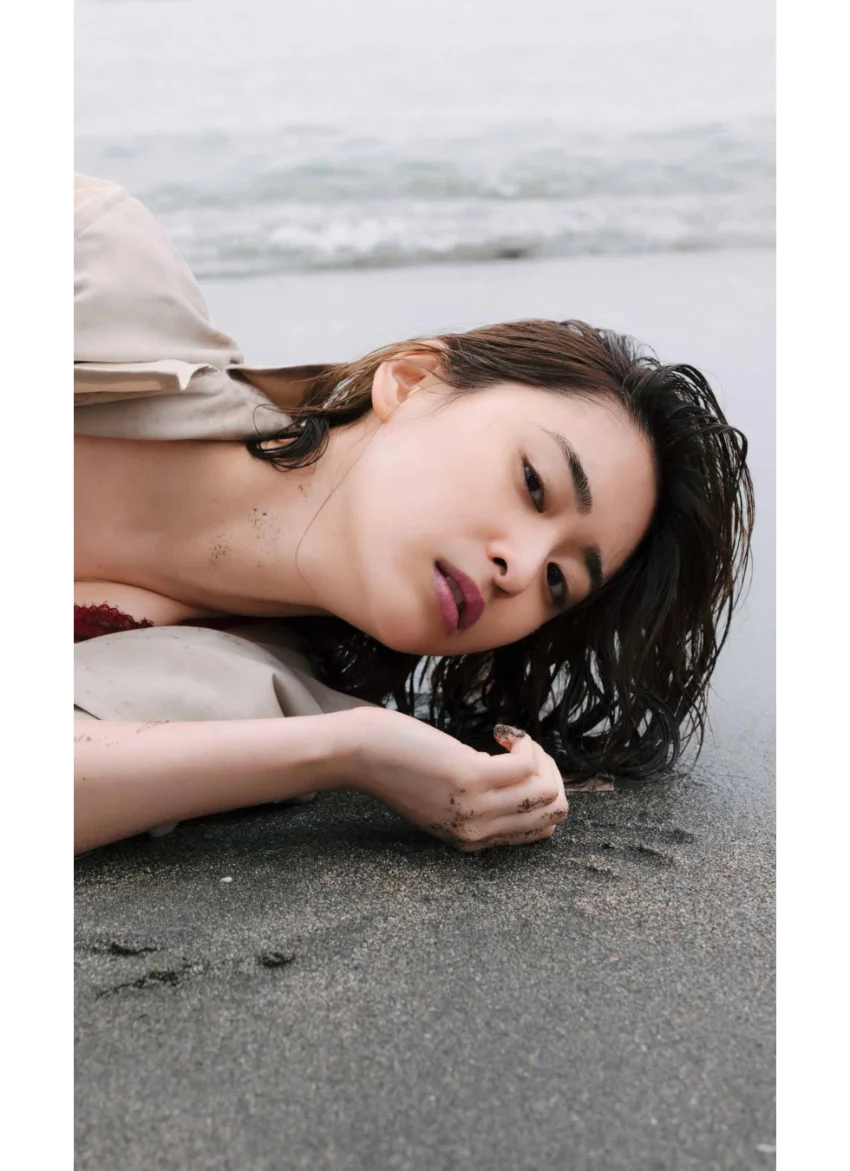 【デジタル限定】柳美稀写真集「真実と嘘。」 試し読み 2