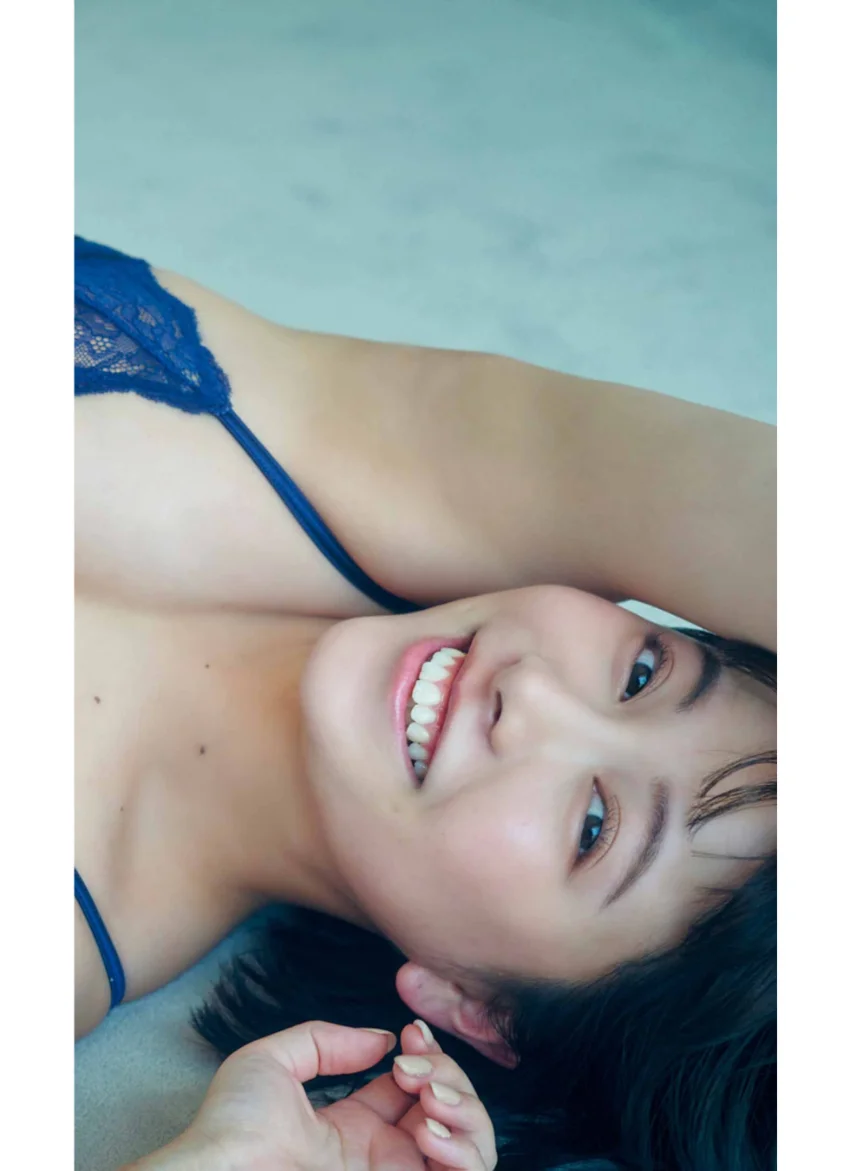 【デジタル限定】鈴木聖写真集「タカラハタチ、ヲタです（笑）」 試し読み 4