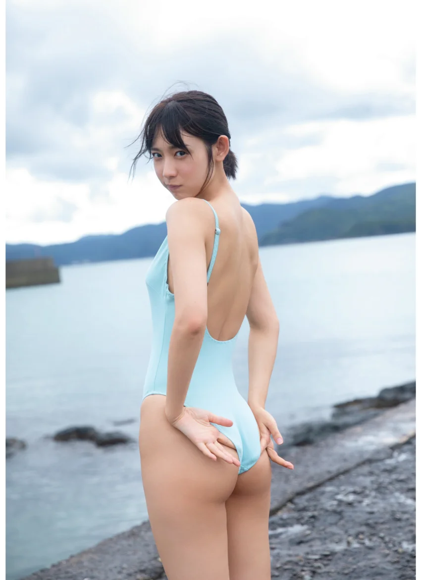水湊みおファースト写真集「みなとみないと」 試し読み 7