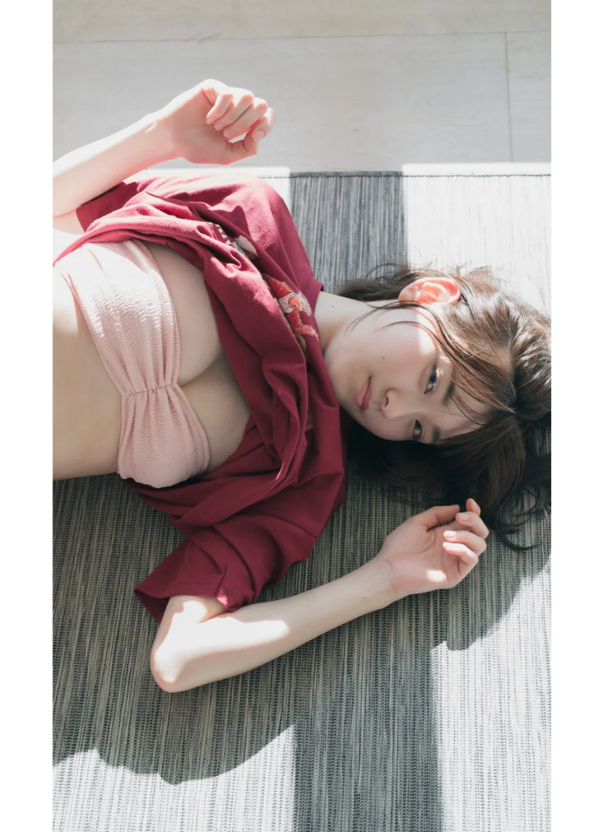 【デジタル限定】斎藤愛莉写真集「冬の陽炎」 試し読み 3