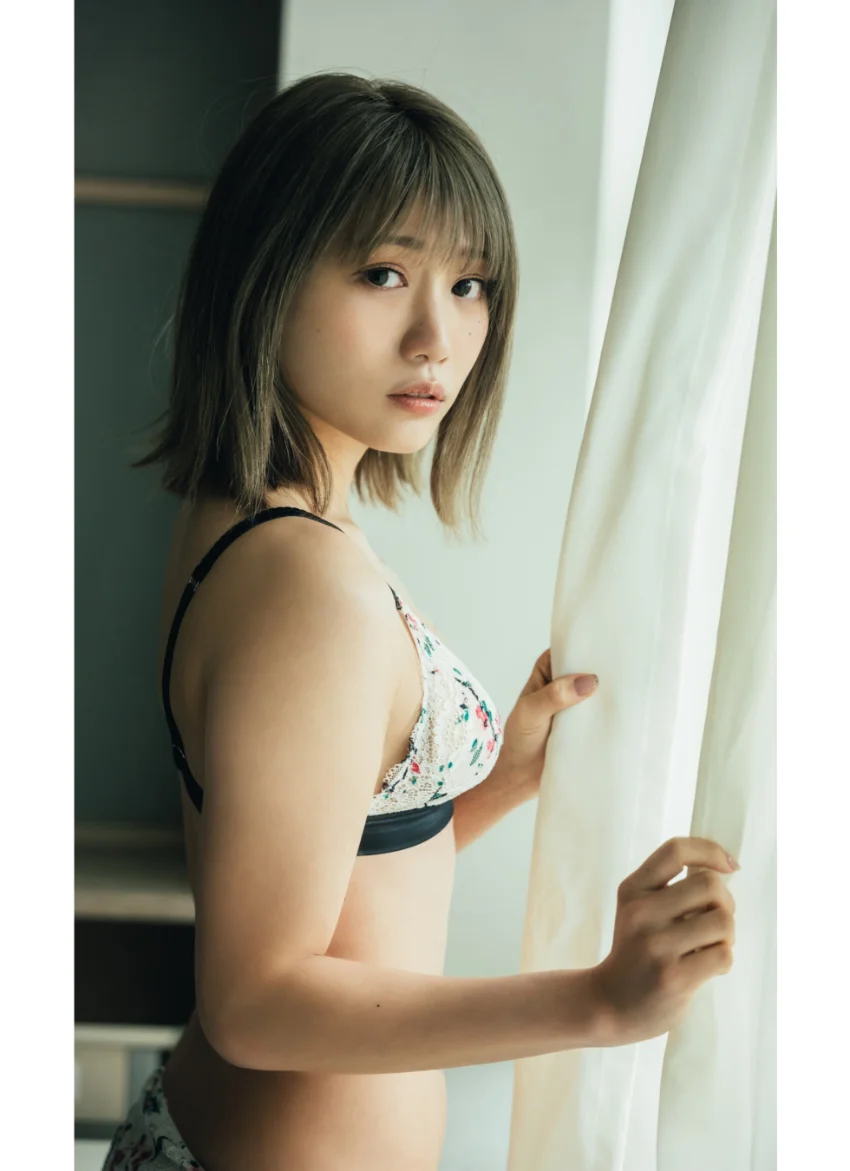 【デジタル限定】篠原みなみ写真集「この世界には僕と君の2人だけ。」 試し読み 2
