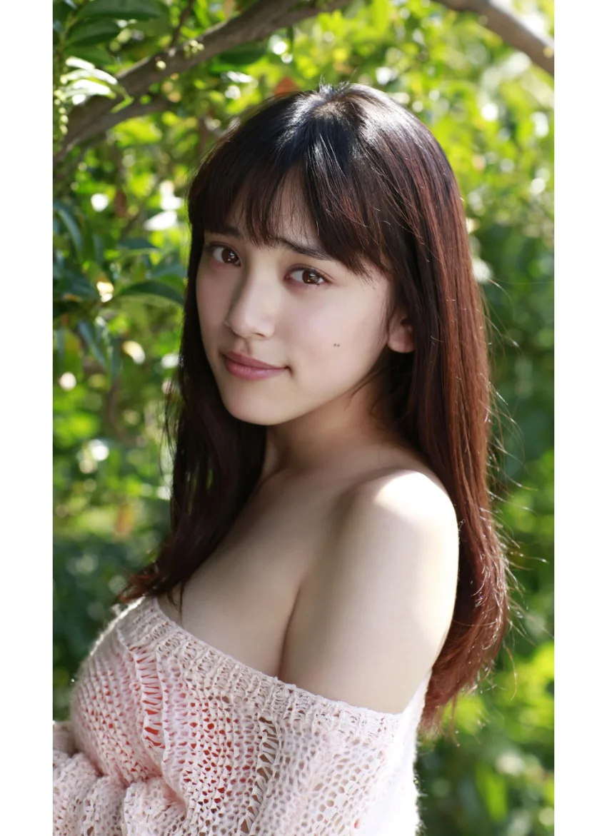 WPB 都丸紗也華デジタル写真集〜特装合本版〜 試し読み 5