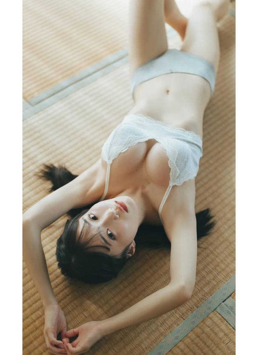 【デジタル限定】岸みゆ写真集「SURPRISE！！」 試し読み 6