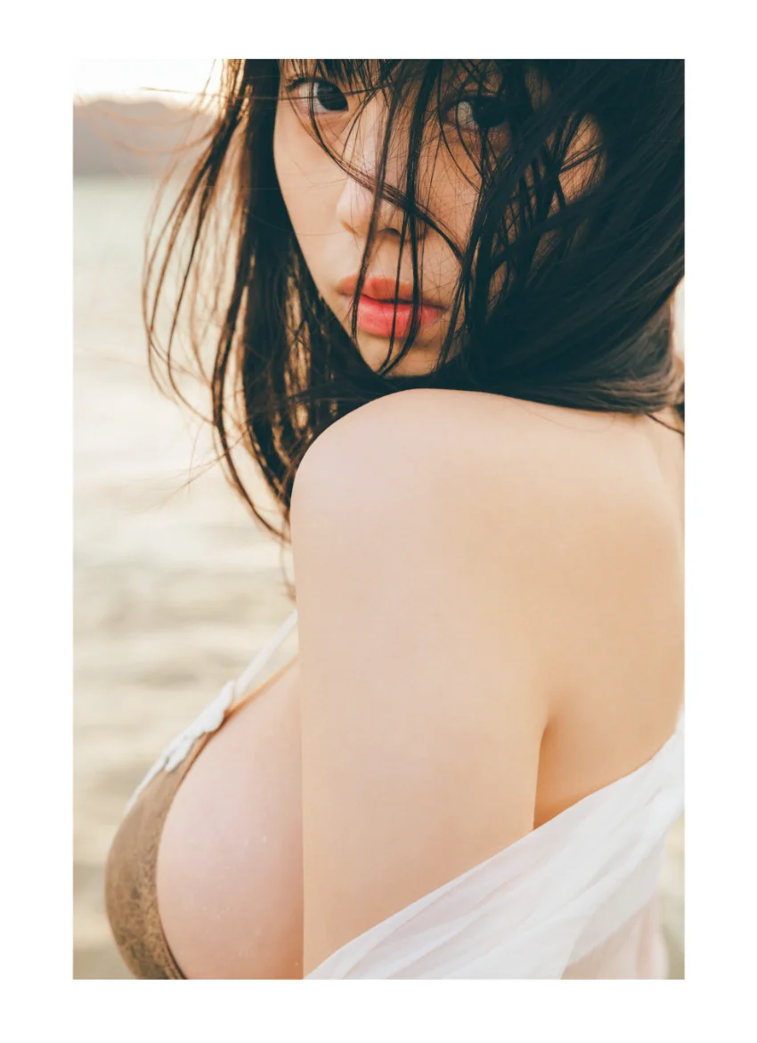 菊地姫奈写真集「moment」 試し読み 8