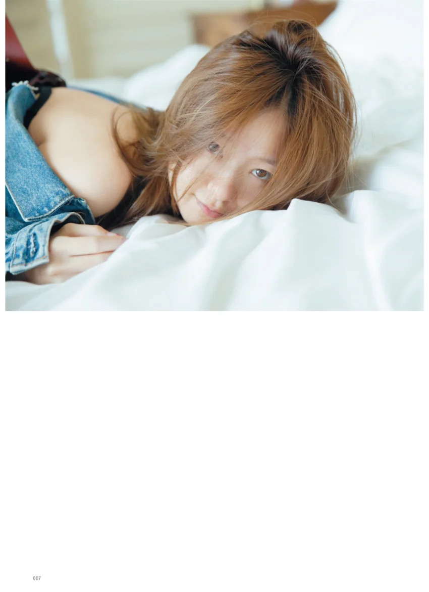 伊藤千晃フォトブック CHEERS 試し読み 7