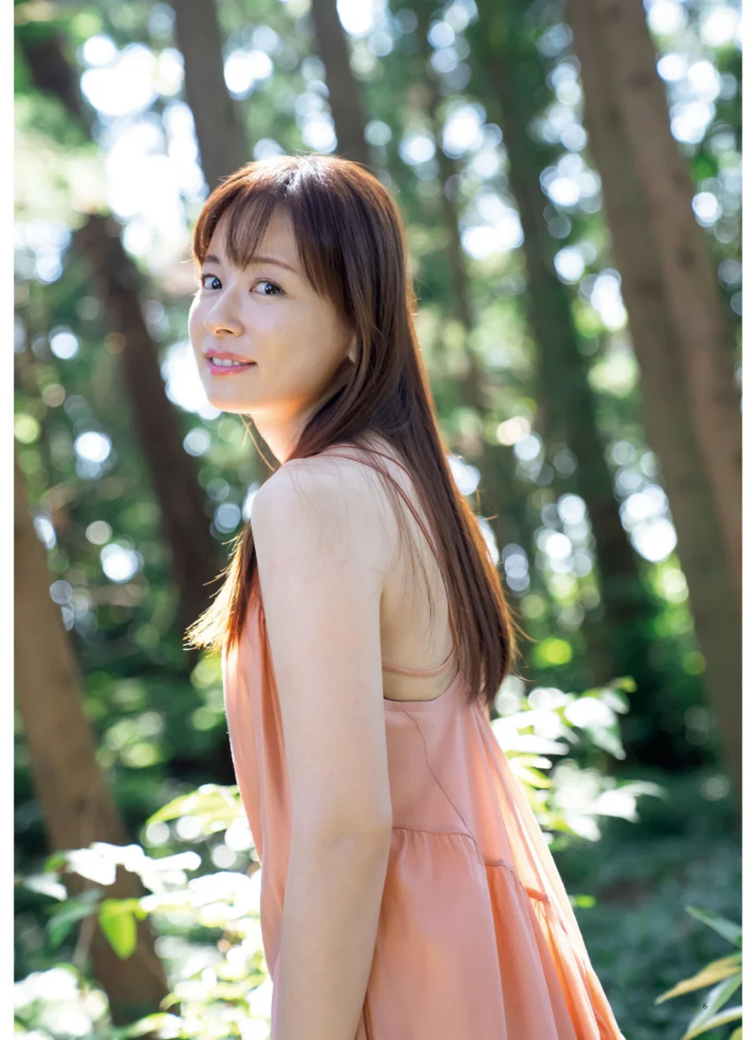 原色美人キャスター大図鑑 皆藤愛子 2022 試し読み 6