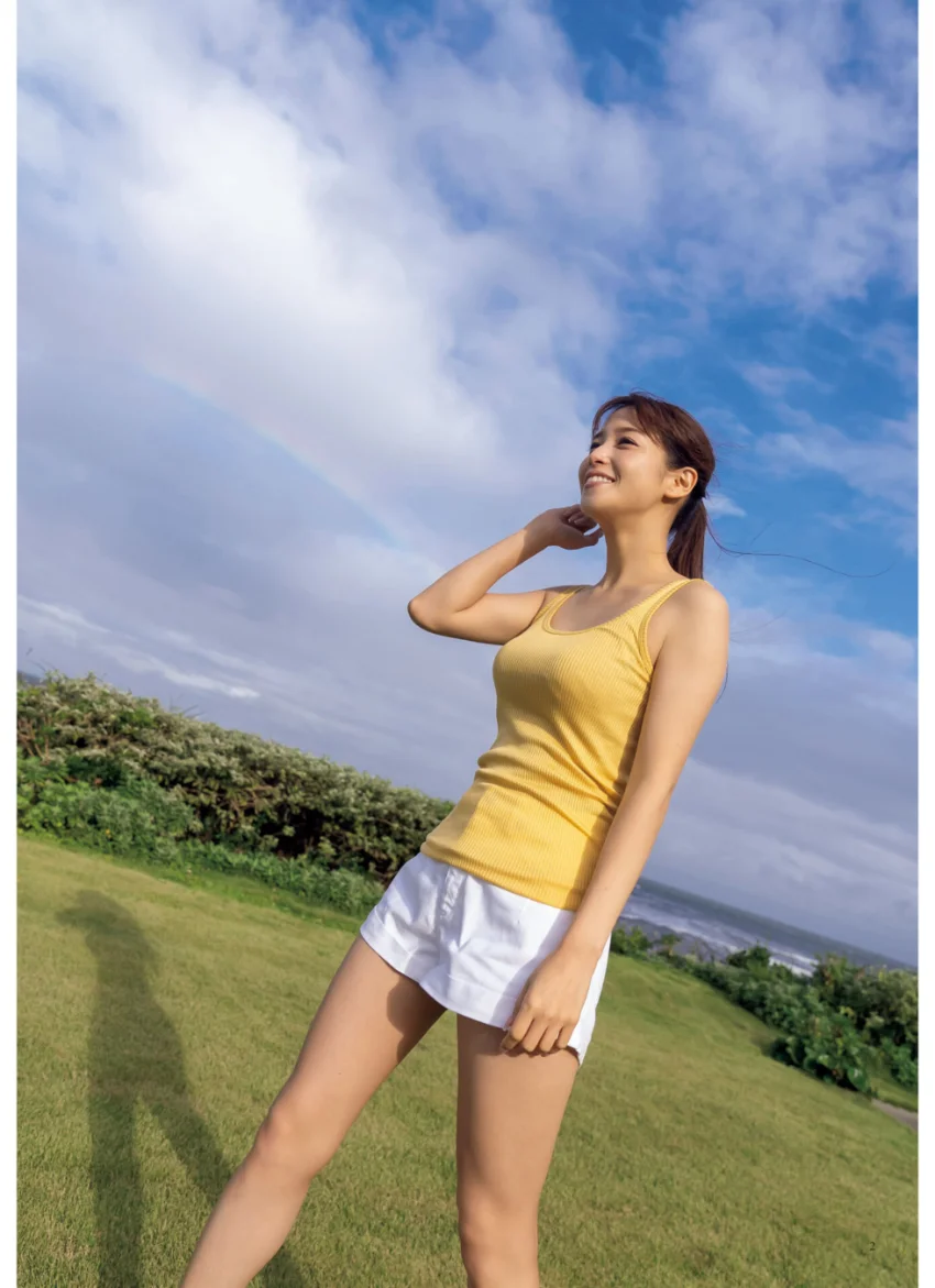 原色美人キャスター大図鑑 鷲見玲奈 2022 試し読み 2