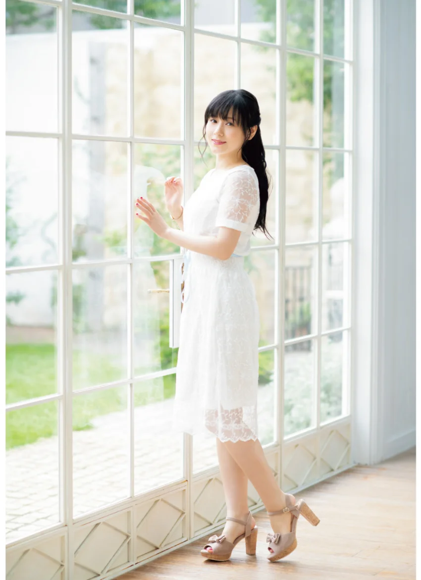津田美波フォトブック ミナミのコバコ 試し読み 6