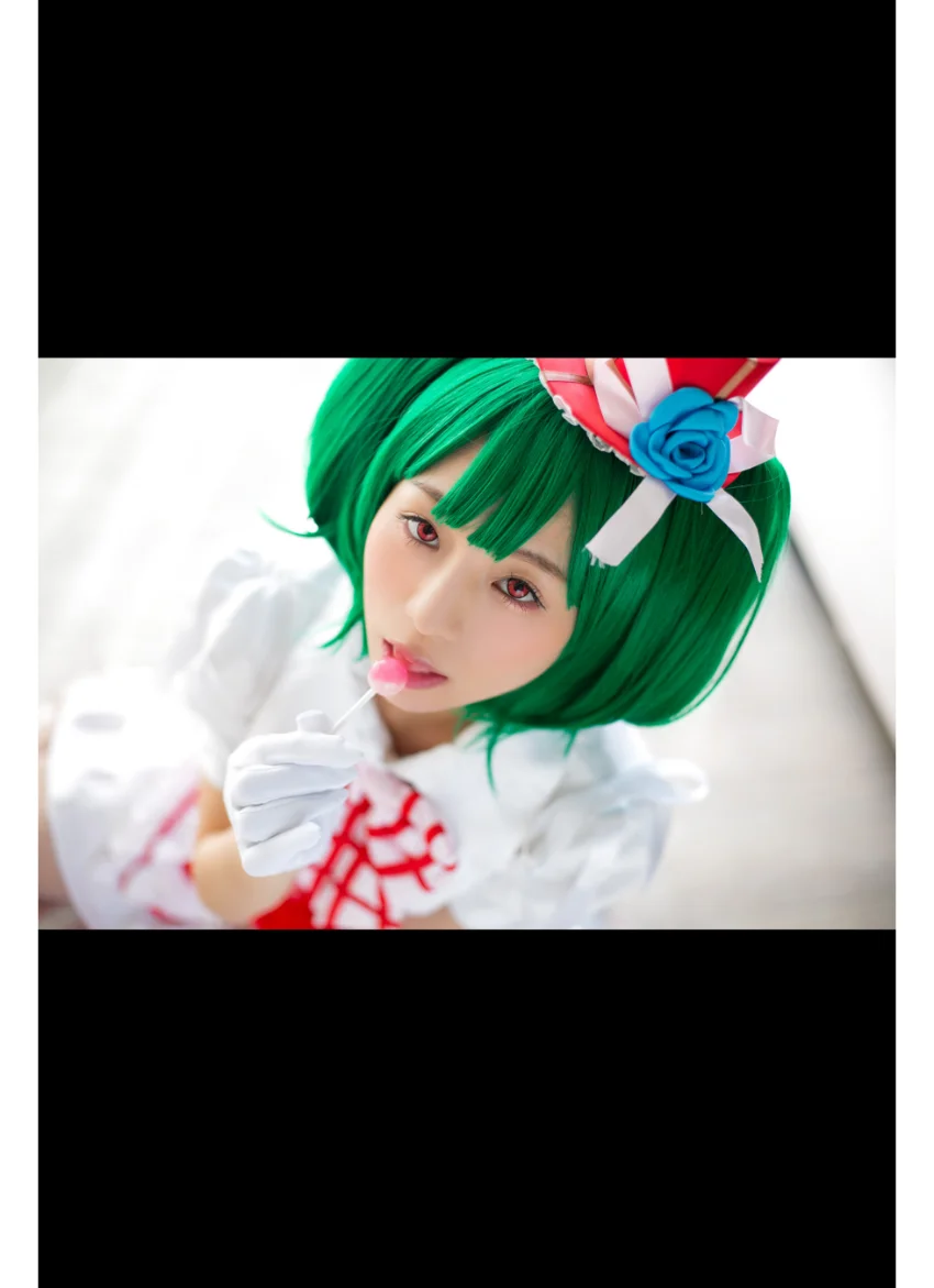 【コスプレ写真集】Tally Ho！！【スコッチ】 超スレンダーなめちゃカワ美少女×双子座なアイドル見習い=キラッ☆？？ 試し読み 4