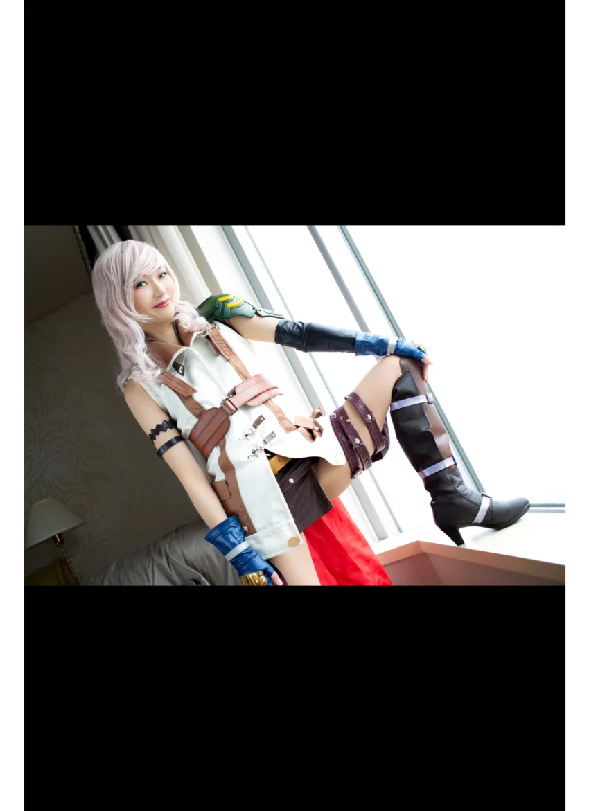 【コスプレ写真集】LIGHTNING STRIKES【スコッチ】 超絶スレンダー美女×「光速」の異名を持ち重力を自在に操る高貴なる女性騎士=？？ 試し読み 8