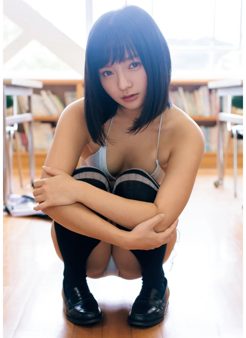 西永彩奈写真集『彩色ダイアリー』 試し読み 13