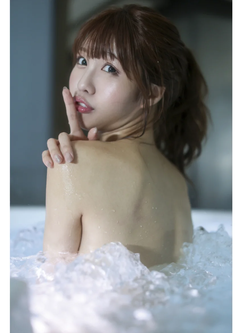 かれん 可憐に舞う 朝日奈かれん【グラビア写真集】 試し読み 6