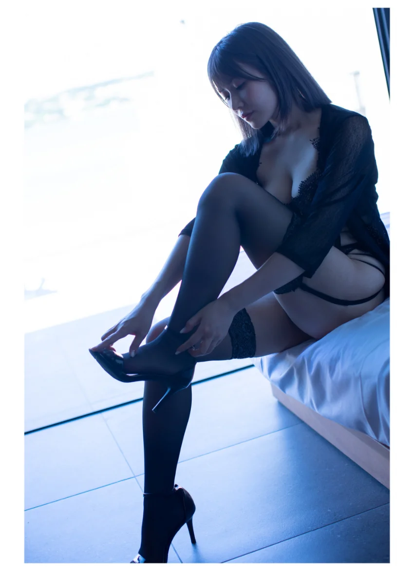 Eden エデン 藤森里穂【グラビア写真集】 試し読み 7