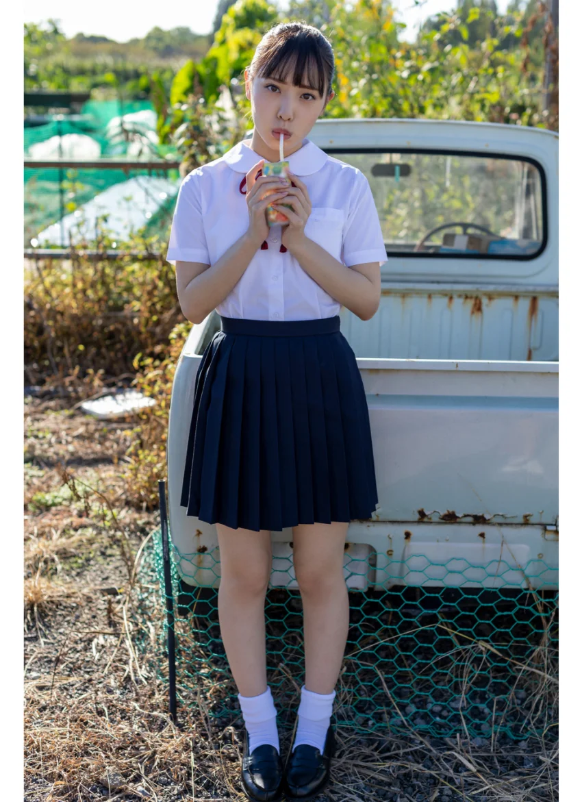青春＃アオハル 白桃はな【グラビア写真集】 試し読み 3