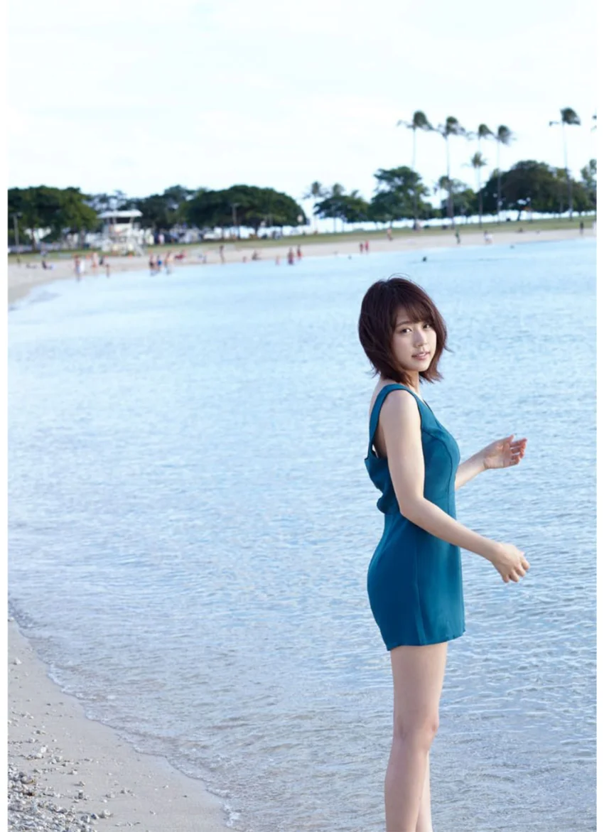有村架純写真集「FiRST TRiP ハワイの場合」 試し読み 3