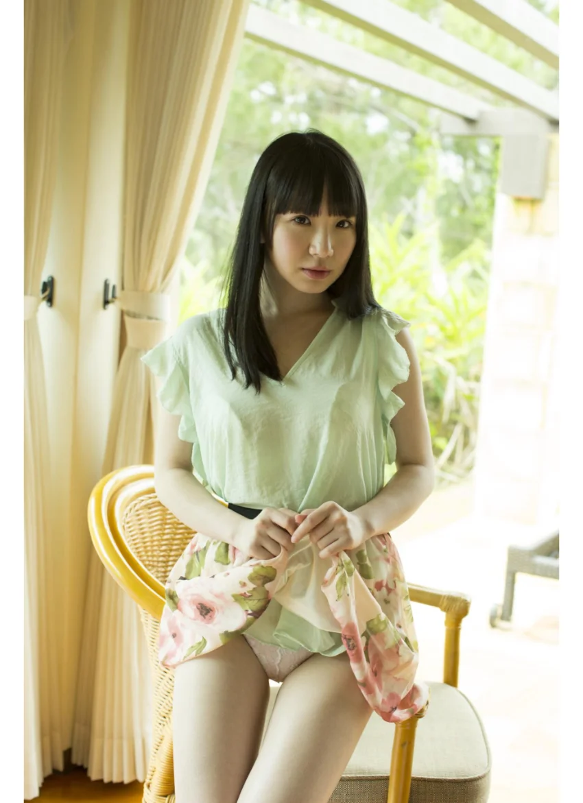 相良朱音写真集『ずっと・・好き！』コンプリート版 試し読み 6