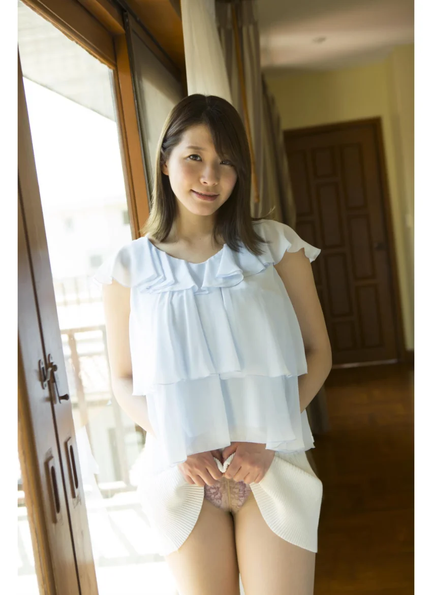 夏来唯写真集『君とScandal』 1 試し読み 7