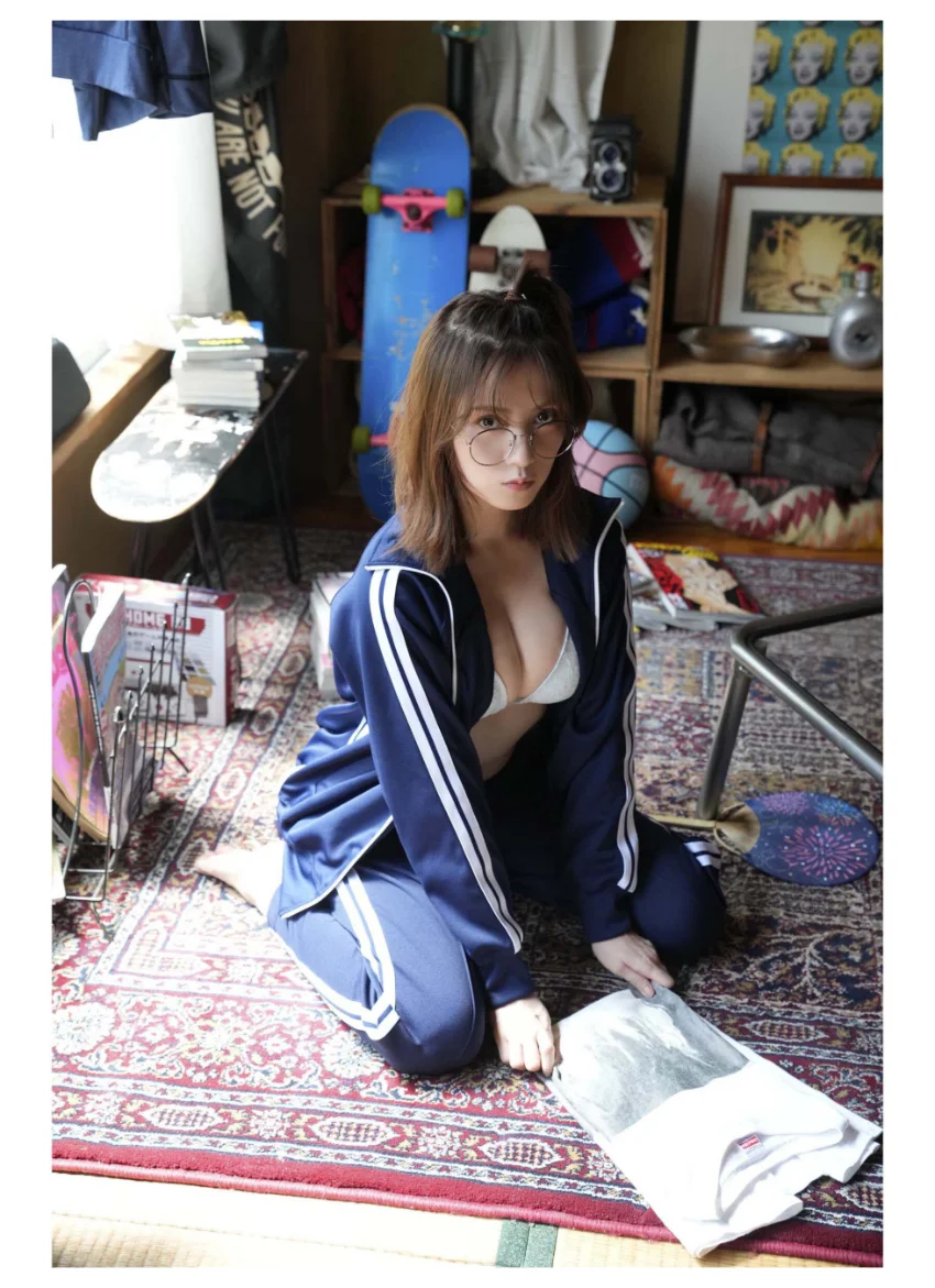 桃月なしこ デジタル写真集 あの夏、君とあの部屋で。 試し読み 2