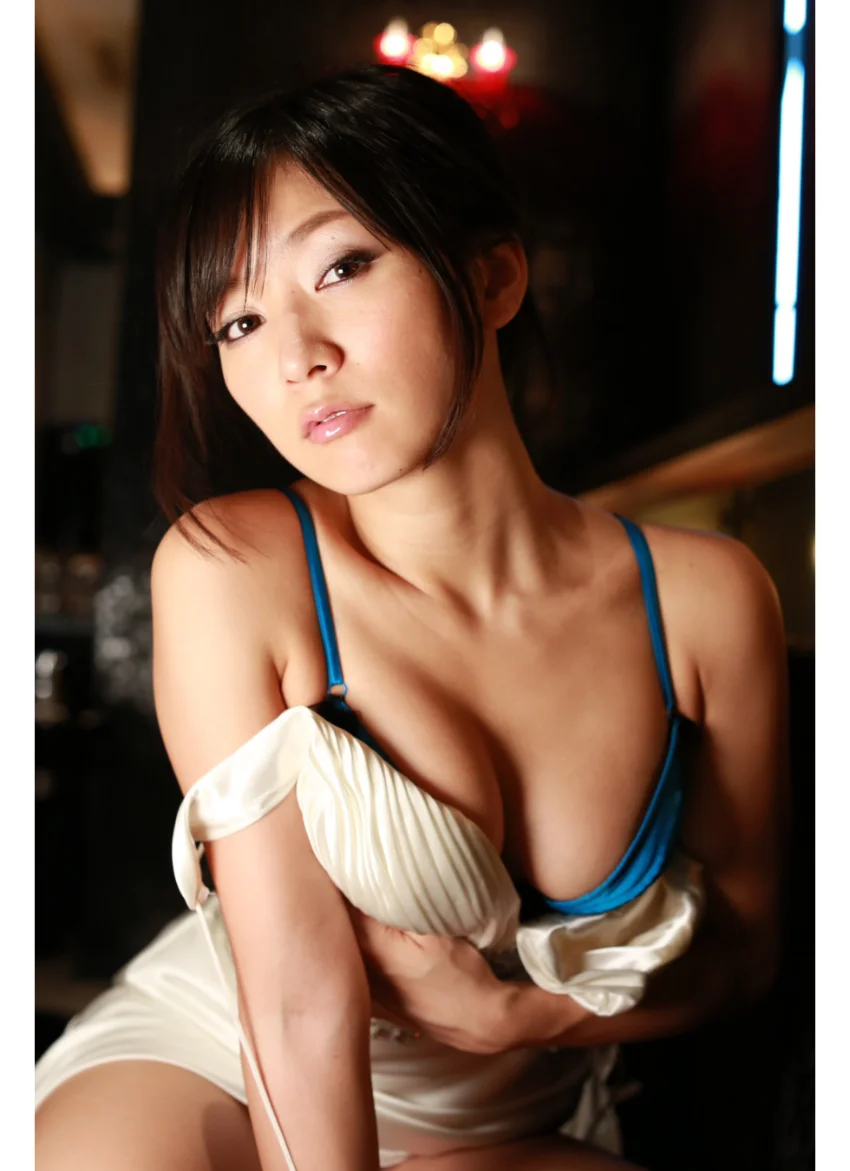 階戸瑠李 RuriGOLD るりのぜんぶand橋本マナミ 335Photos 試し読み 5