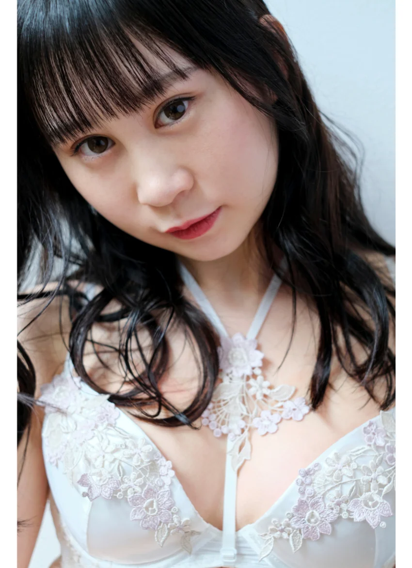 週刊グラビアプレス × なるみれい デジタル写真集 試し読み 6
