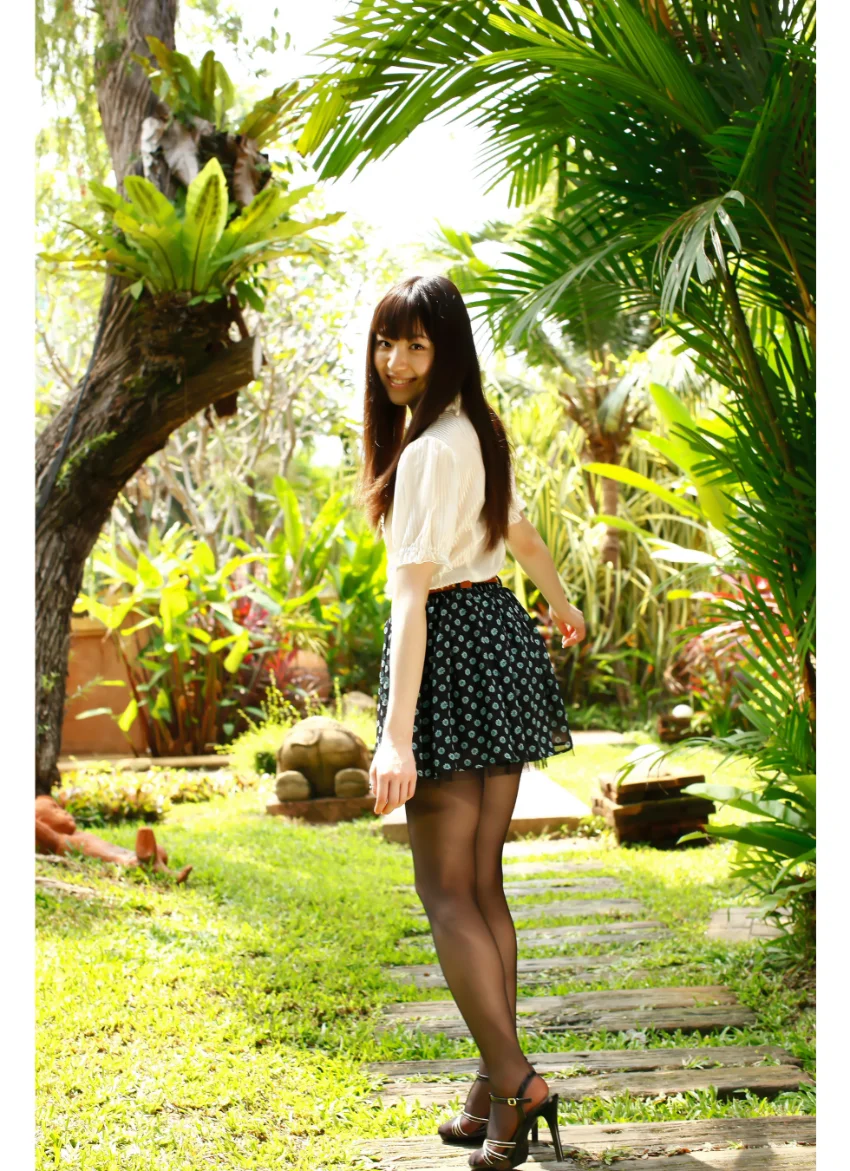 船岡咲 SakiGOLD さきのぜんぶand小柳歩 453Photos 試し読み 9