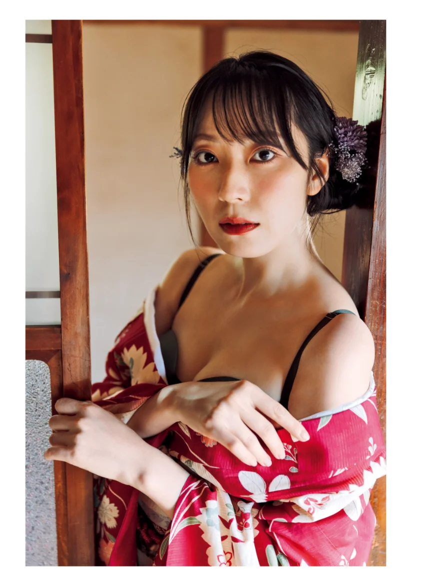 松井咲子3rd写真集 妄想椿【電子特典付き】 試し読み 10