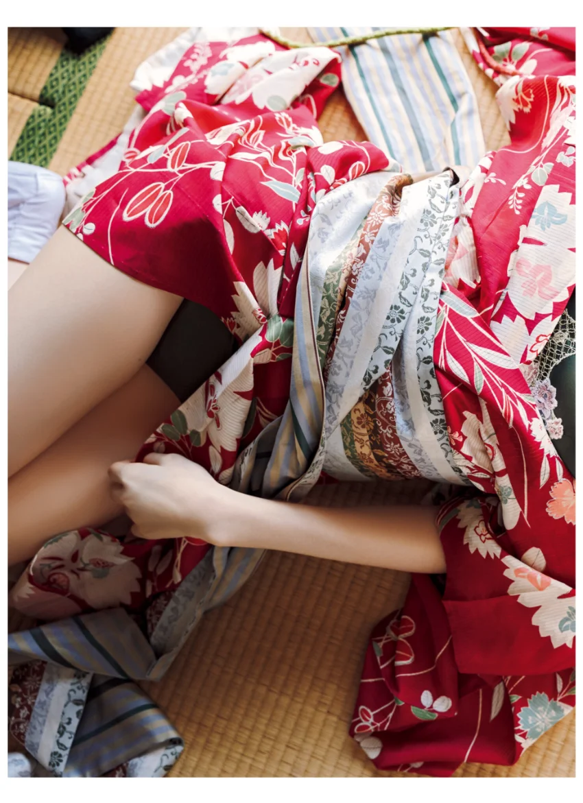 松井咲子3rd写真集 妄想椿【電子特典付き】 試し読み 14