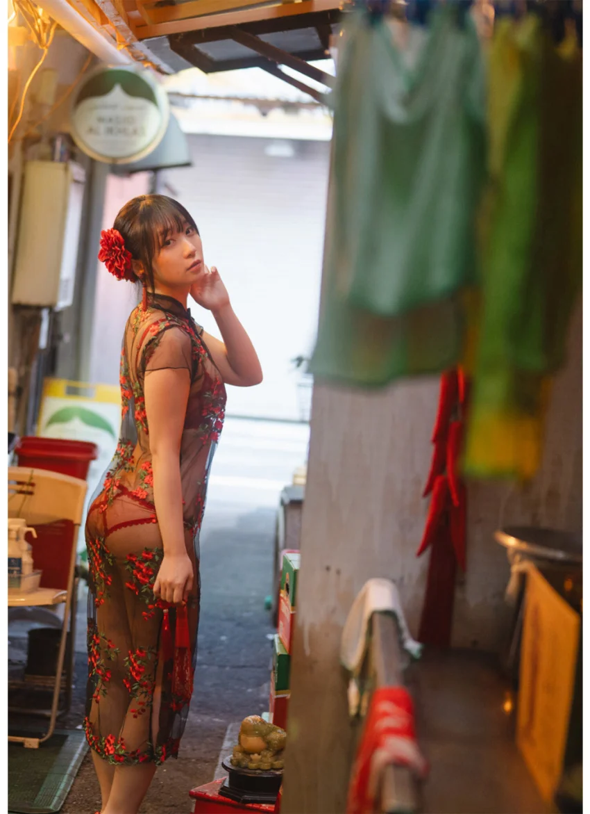 【オールアザー版】伊織もえ写真集 試し読み 2