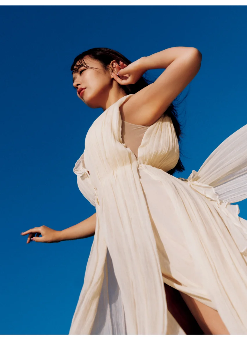 井口裕香 写真集 MORE MORE MORE 試し読み 4