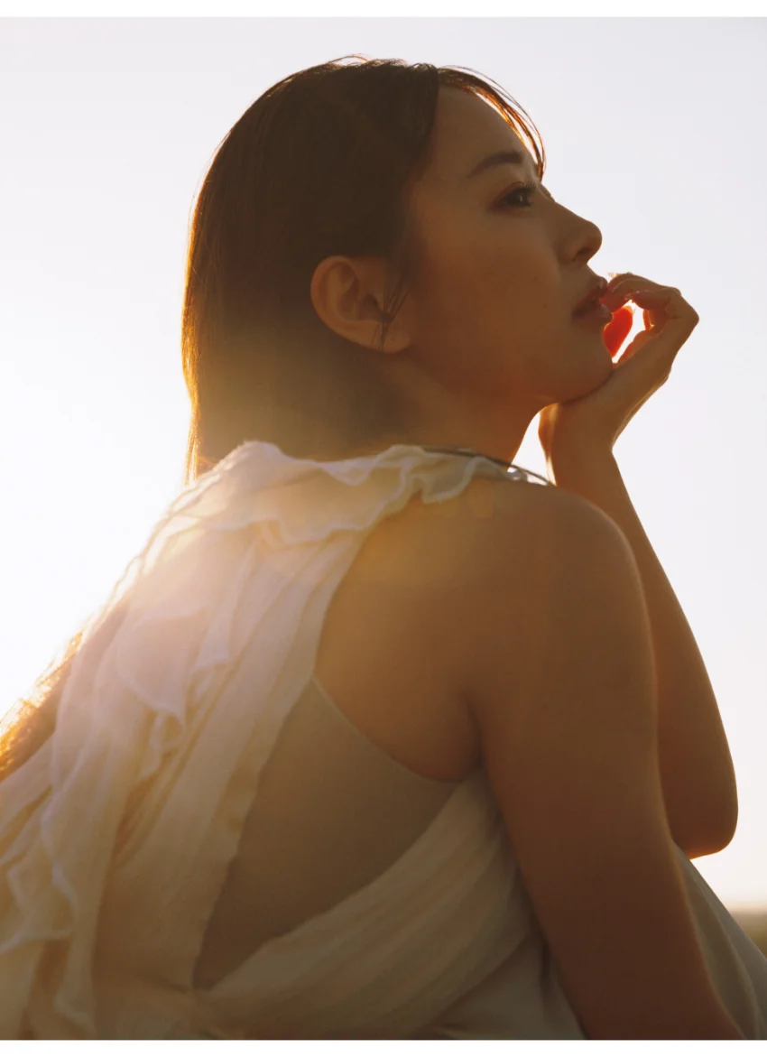 井口裕香 写真集 MORE MORE MORE 試し読み 7