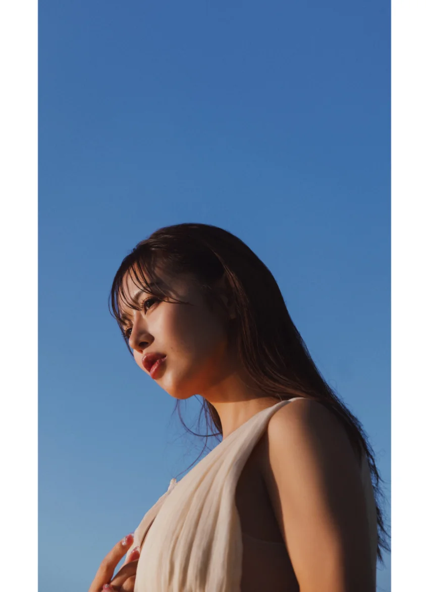 井口裕香 写真集 MORE MORE MORE -Another Side- 試し読み 3