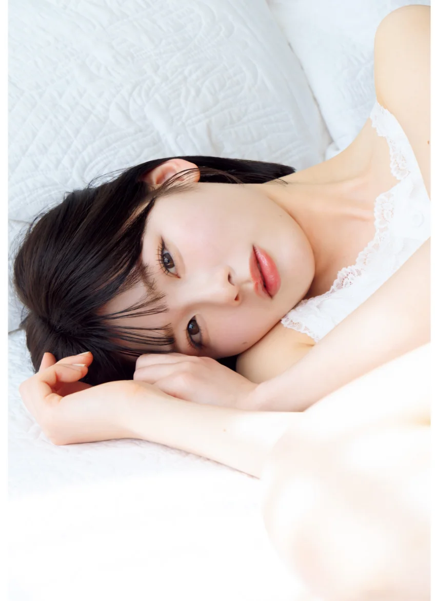 浅井七海1st写真集 ナナミイロ【電子特典付き】 試し読み 10