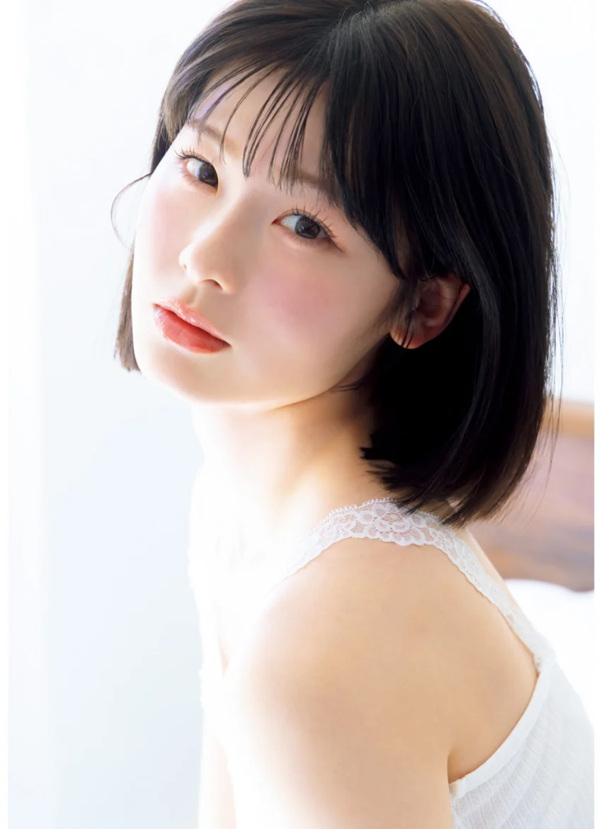 浅井七海1st写真集 ナナミイロ【電子特典付き】 試し読み 14