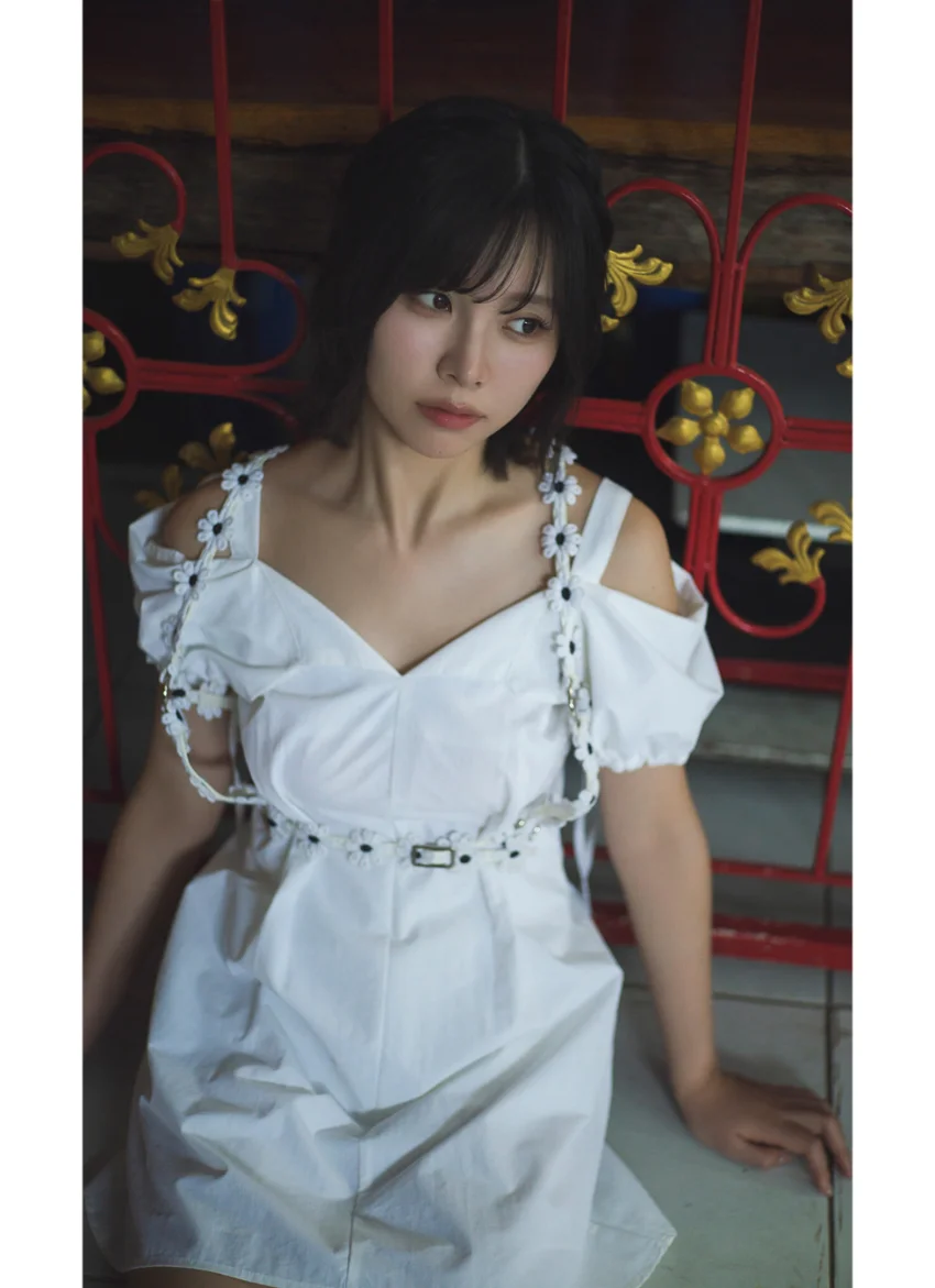 【オールアザー版】Liyuu 2nd写真集 ヒトミ 試し読み 9