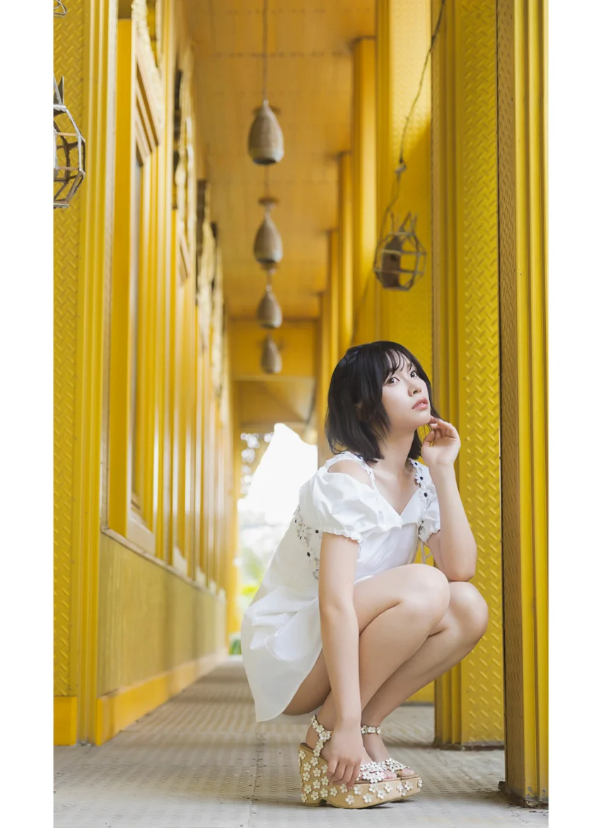 【オールアザー版】Liyuu 2nd写真集 ヒトミ 試し読み 15