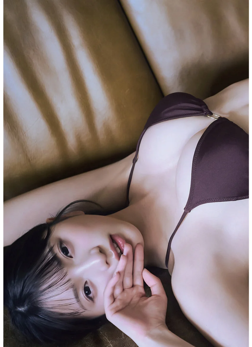 【オールアザー版】姫野ひなの写真集 試し読み 3