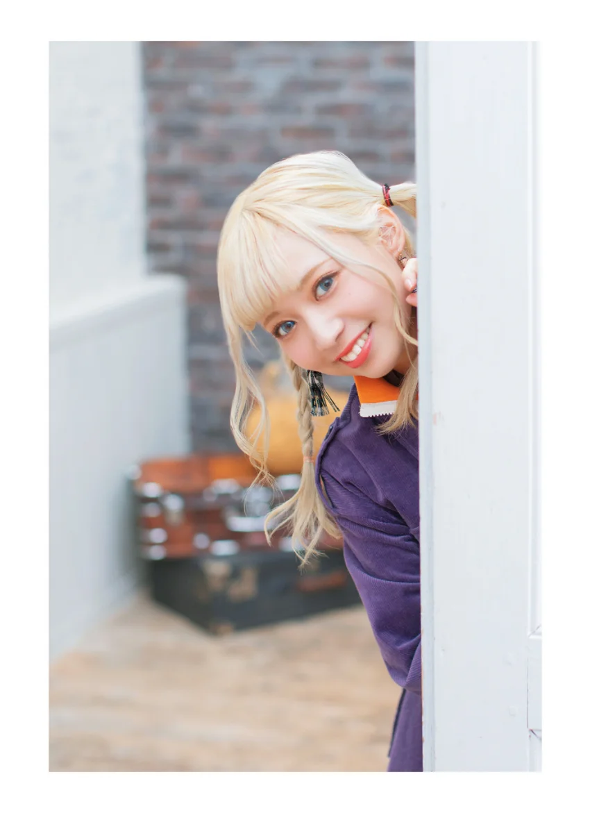 山崎はるか1st写真集おんとおふ 試し読み 10