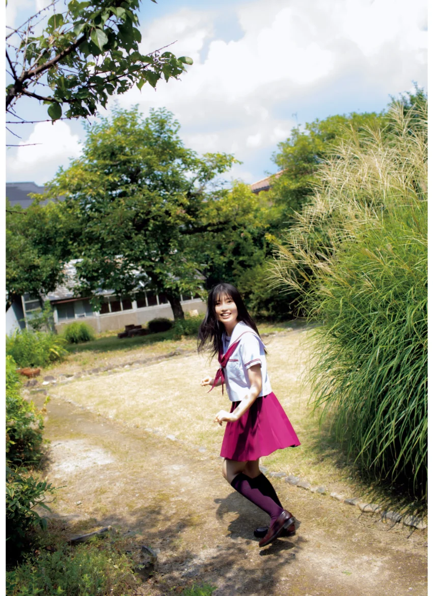 西田汐里 ファースト写真集 『 汐里 』 試し読み 4