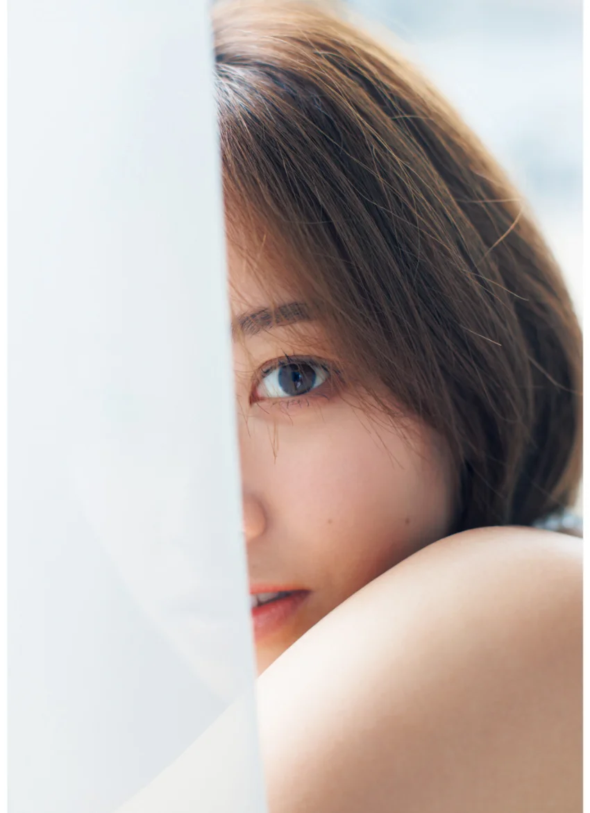 中川絵美里 写真集 『 光芒 』 試し読み 3