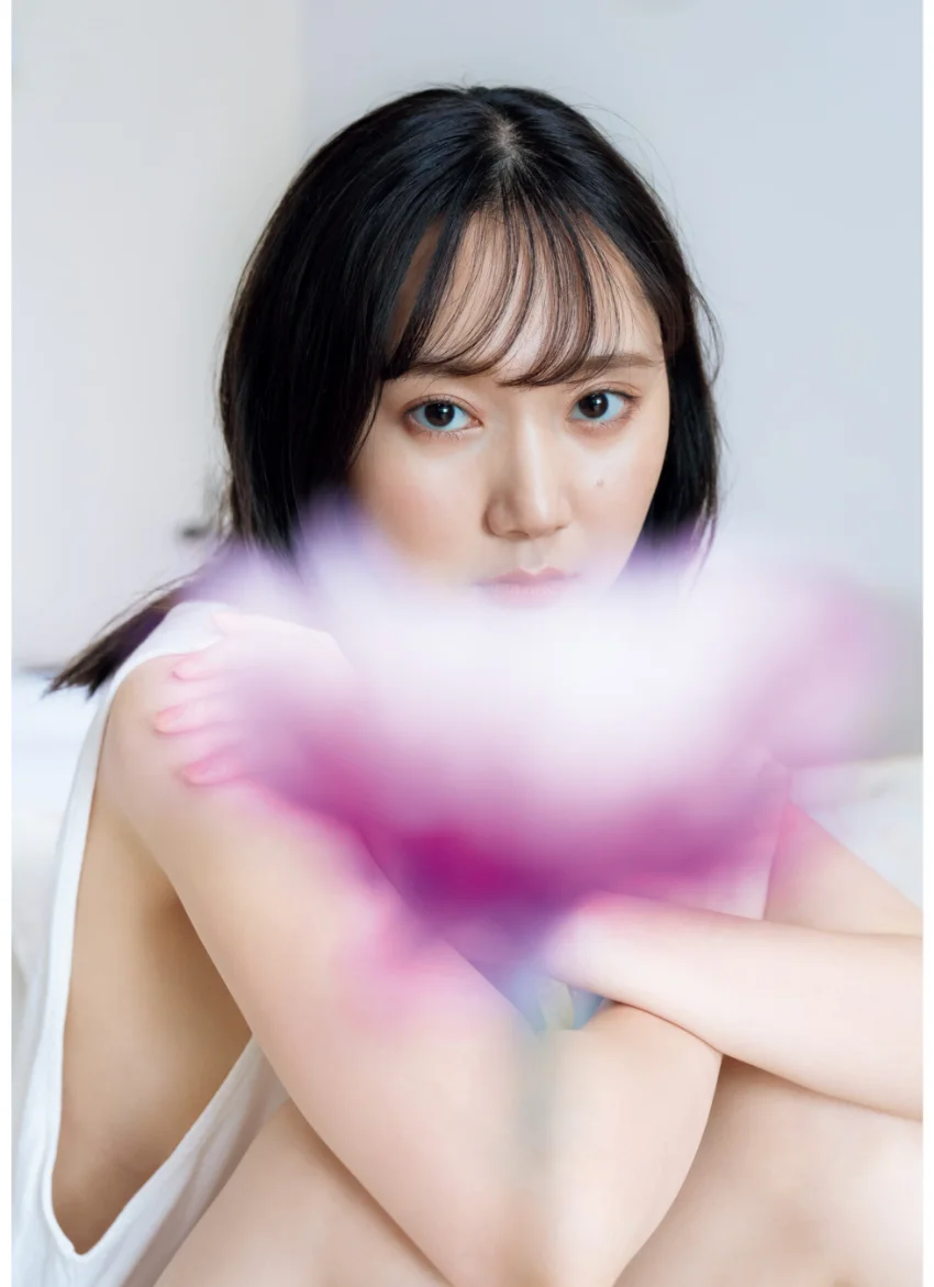 高井真菜 ファースト写真集 『 高井です。 』 試し読み 3