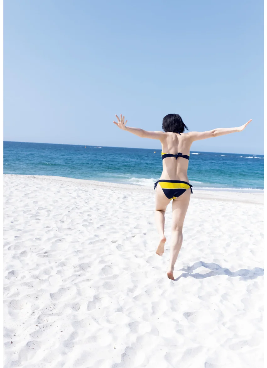 伊原六花 写真集 『 R22 』 試し読み 4