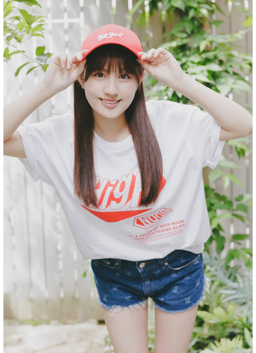 MD Gravure Collection 005 新世代エース 花咲楓香 試し読み 3