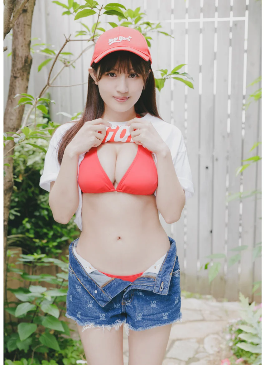 MD Gravure Collection 005 新世代エース 花咲楓香 試し読み 5