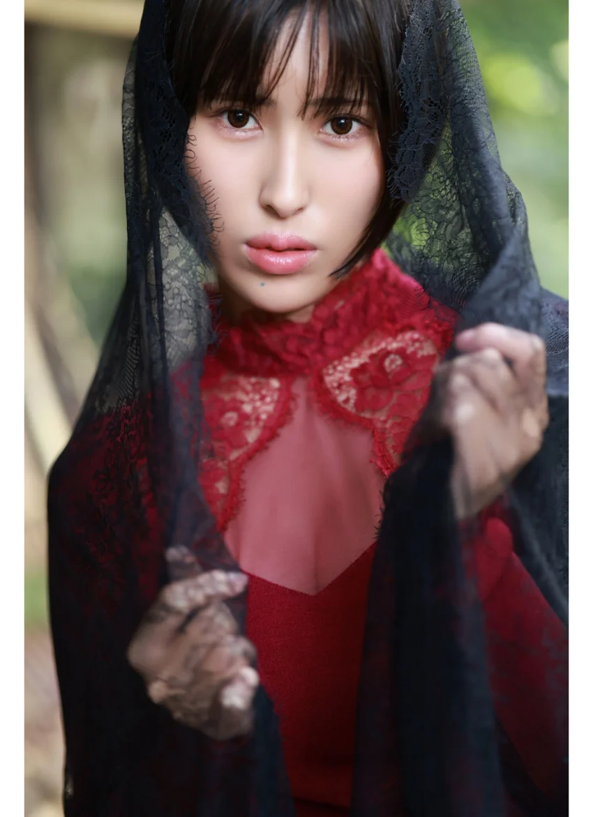 しーなちゃん「純白ドレスと暴走横乳」SPA！デジタル写真集 試し読み 2
