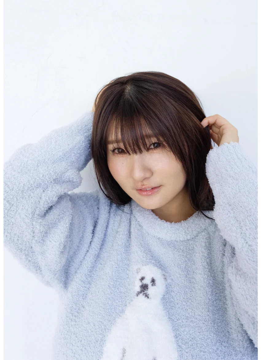 原つむぎ 1st写真集『つむと一緒』 試し読み 3